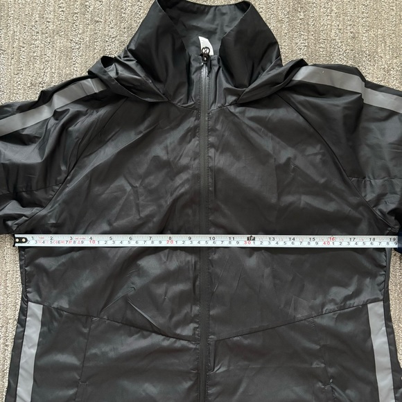 Layers Quick Dry Jacket - Water Repellant Windbreaker - Picture 13 of 16